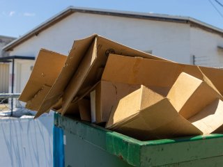 Jak segregować opakowania kartonowe i papierowe?