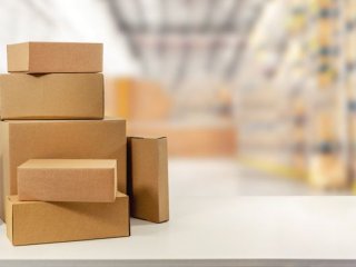 Jak hurtownie opakowań mogą pomóc e-commerce oszczędzać?