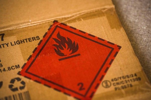 etykieta ostrzegawcza